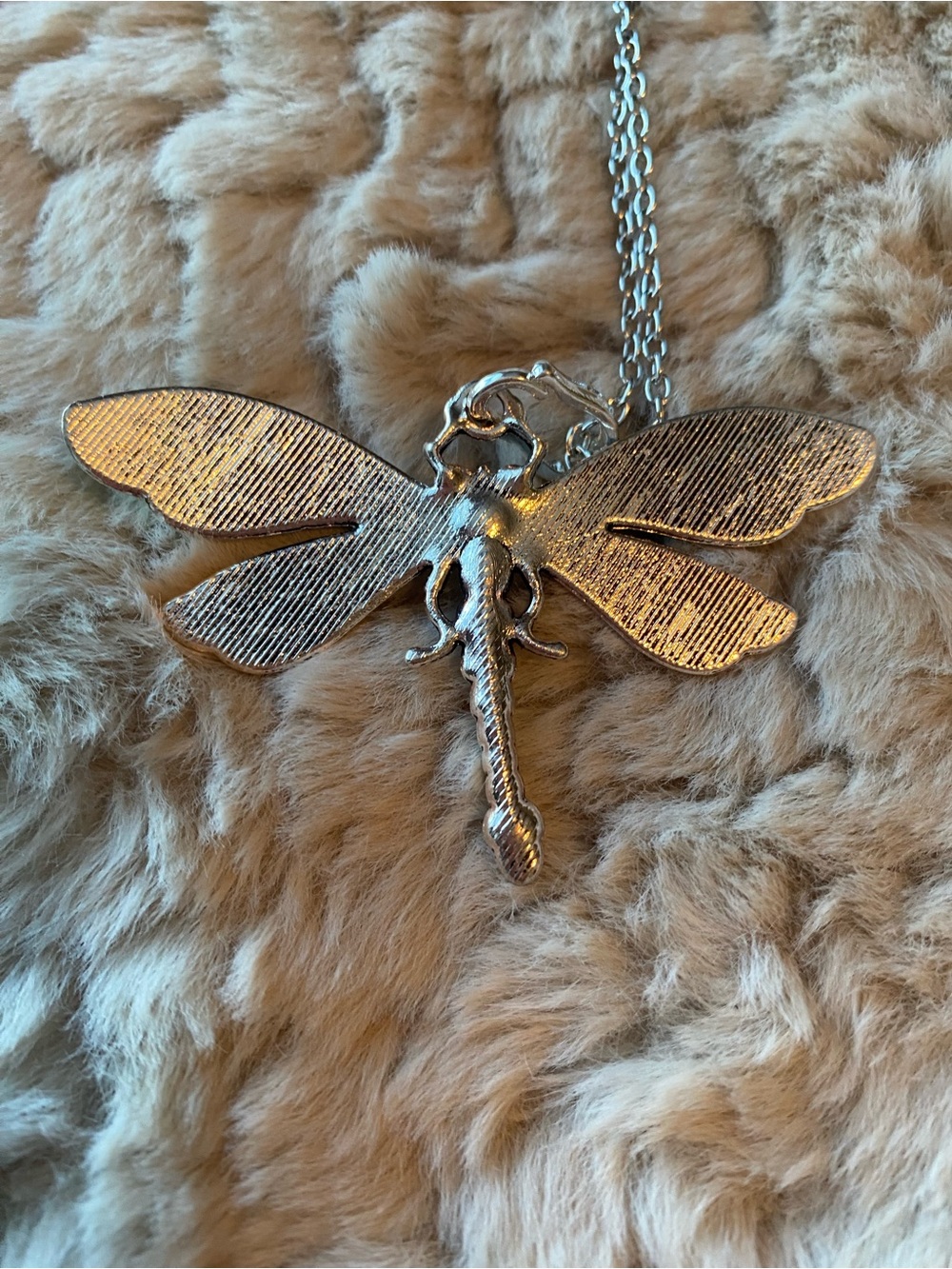 🌸 Dragonfly Pendant - NWOT Teal and Yellow with Adjustable Chain - Picture 5 of 8